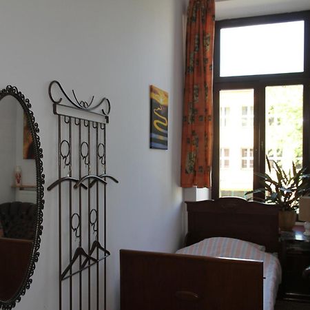 Pokoje Goscinne P.O.W. 17 Lodz  Room photo